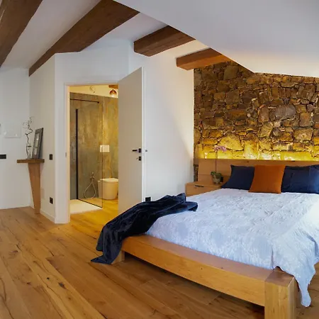Stevoski - Modern Comfort In A Historic Stone House Konukevi Cormòns
