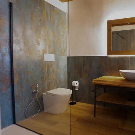 Stevoski - Modern Comfort In A Historic Stone House Konukevi Cormòns