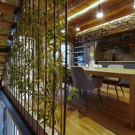 Pensionat Stevoski - Modern Comfort In A Historic Stone House