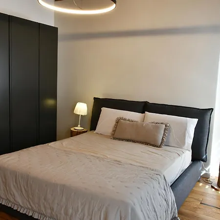 Stevoski - Modern Comfort In A Historic Stone House