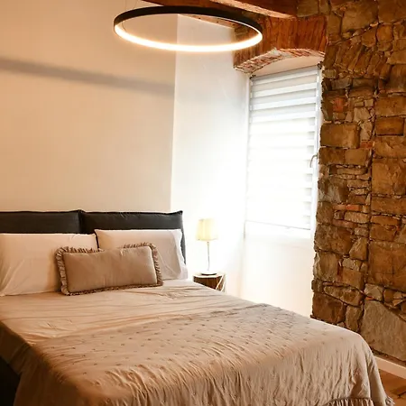 Konukevi Stevoski - Modern Comfort In A Historic Stone House