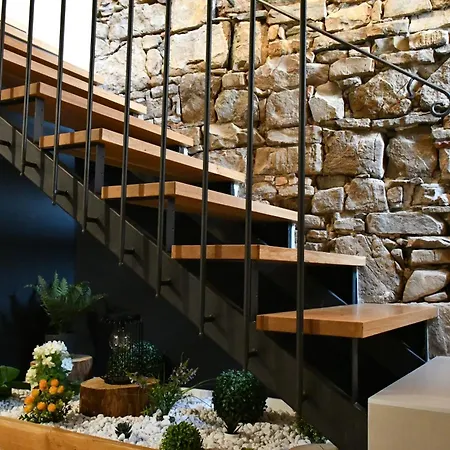Konukevi Stevoski - Modern Comfort In A Historic Stone House Cormòns