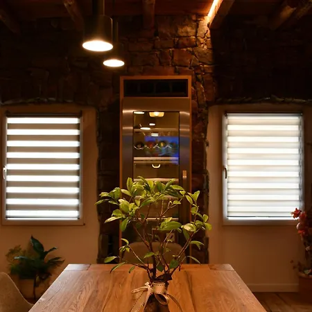 Konukevi Stevoski - Modern Comfort In A Historic Stone House Cormòns